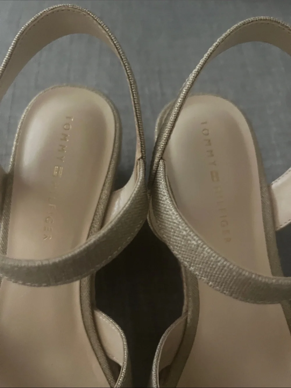 Tommy Hilfiger Champagne Gold Wedge Sandals - Women's 9 New